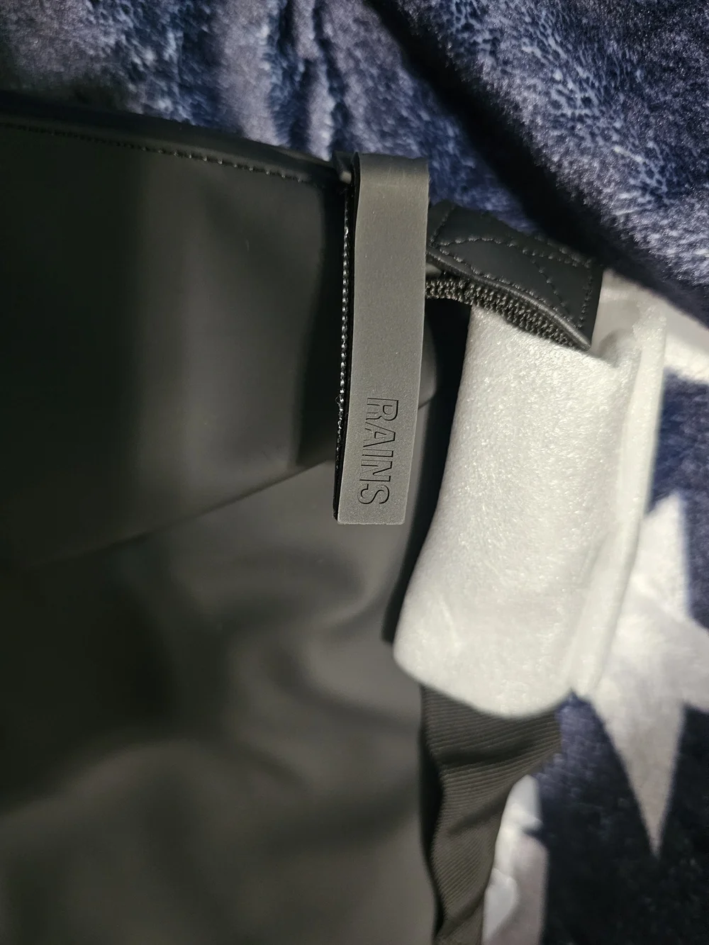 Rains Weekender Duffel Bag - Black